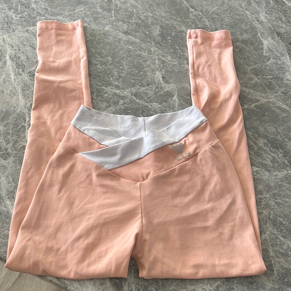 Scrunch butt cls leggings